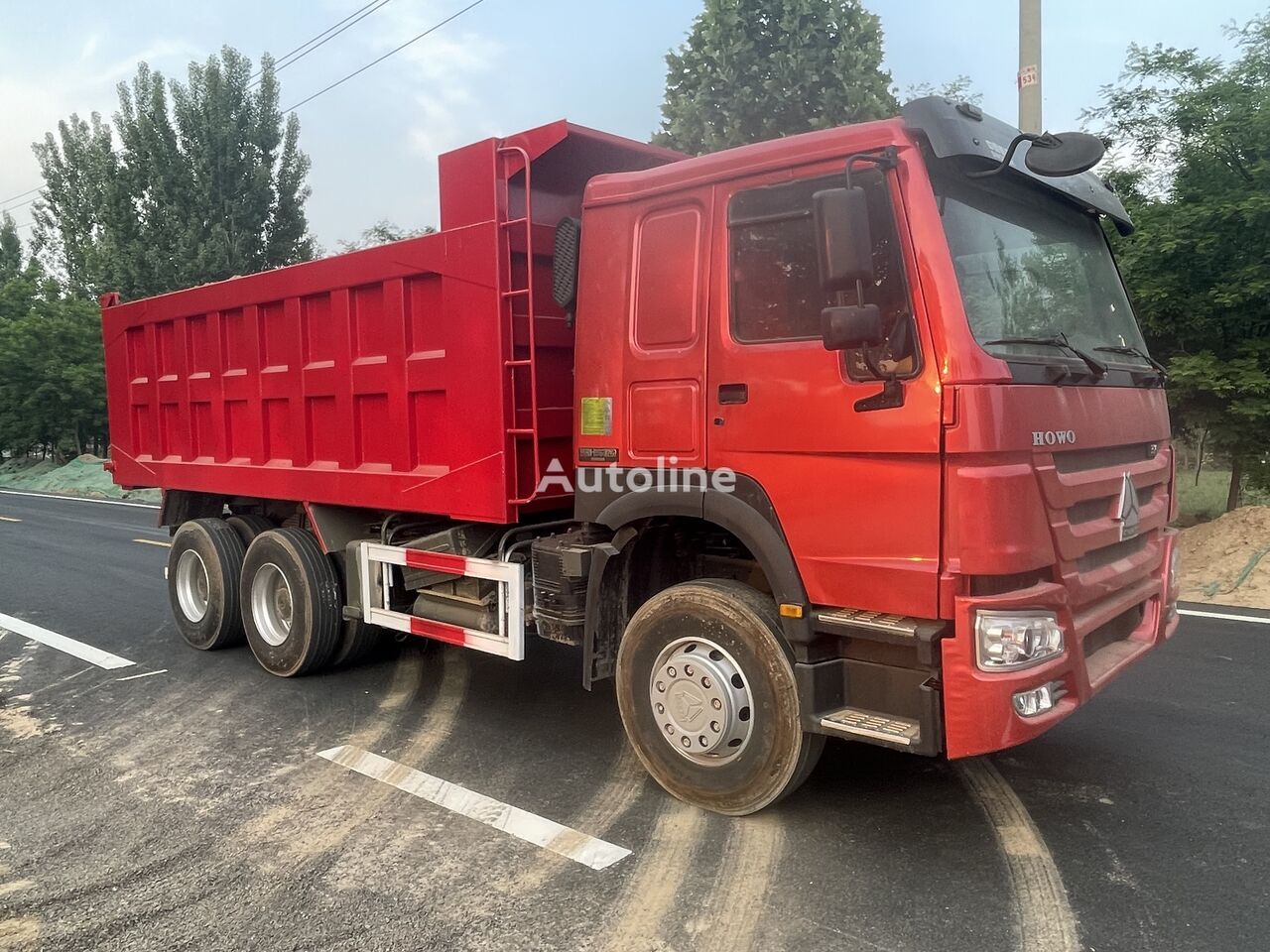 Howo 6x4 DUMP TRUCK - Kipper vrachtwagen: afbeelding 1 Howo 6x4 DUMP TRUCK - Kipper vrachtwagen: afbeelding 1
