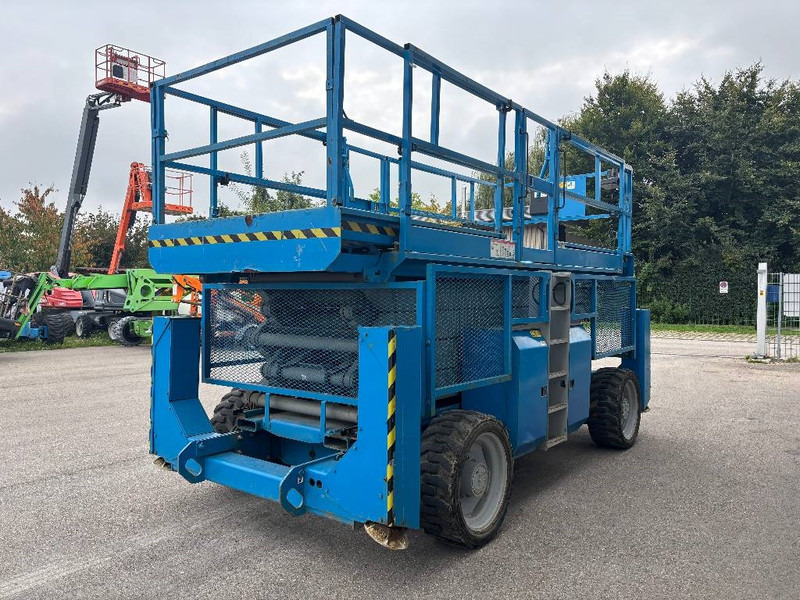 Genie GS 4390 RT 15,11m Diesel Scherenarbeitsbühne - Schaarlift: afbeelding 3 Genie GS 4390 RT 15,11m Diesel Scherenarbeitsbühne - Schaarlift: afbeelding 3