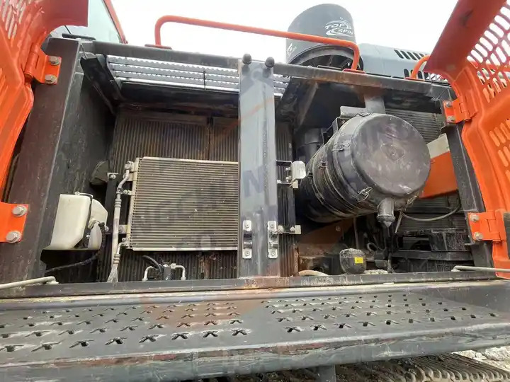 52 ton large mining used doosan dx520lc excavator 520 hydraulic crawler escavadeira dx520 - Graafmachine: afbeelding 4 52 ton large mining used doosan dx520lc excavator 520 hydraulic crawler escavadeira dx520 - Graafmachine: afbeelding 4