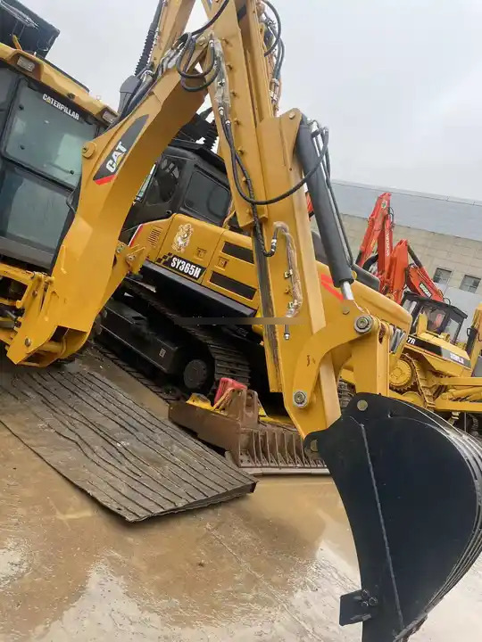 HT636 Mini Tractor with Front End Loader and Backhoe Efficient Cat 420F2 Backhoe Loader Weichai Engine New Condition - Graaflaadmachine: afbeelding 5 HT636 Mini Tractor with Front End Loader and Backhoe Efficient Cat 420F2 Backhoe Loader Weichai Engine New Condition - Graaflaadmachine: afbeelding 5