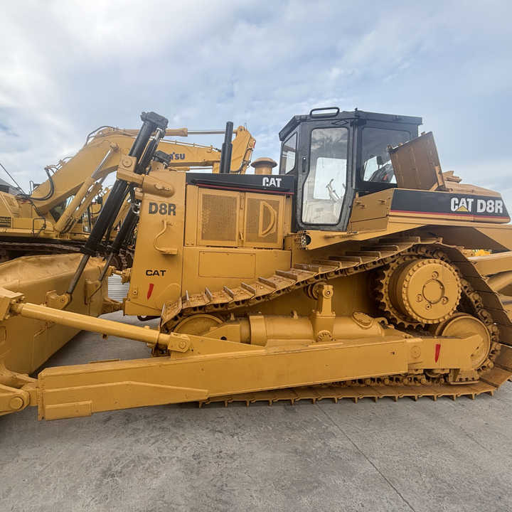 High Efficiency Used Caterpillar Bulldozer cat d8r Used Caterpillar d7g 6g d8r - Bulldozer: afbeelding 1 High Efficiency Used Caterpillar Bulldozer cat d8r Used Caterpillar d7g 6g d8r - Bulldozer: afbeelding 1