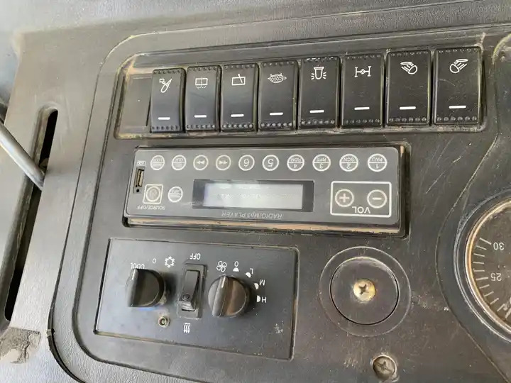 High Quality Original Uk JCB 3CX excavator used wheel loaders 7 ton backhoe loader with good working condition in stock for sale - Graaflaadmachine: afbeelding 5 High Quality Original Uk JCB 3CX excavator used wheel loaders 7 ton backhoe loader with good working condition in stock for sale - Graaflaadmachine: afbeelding 5