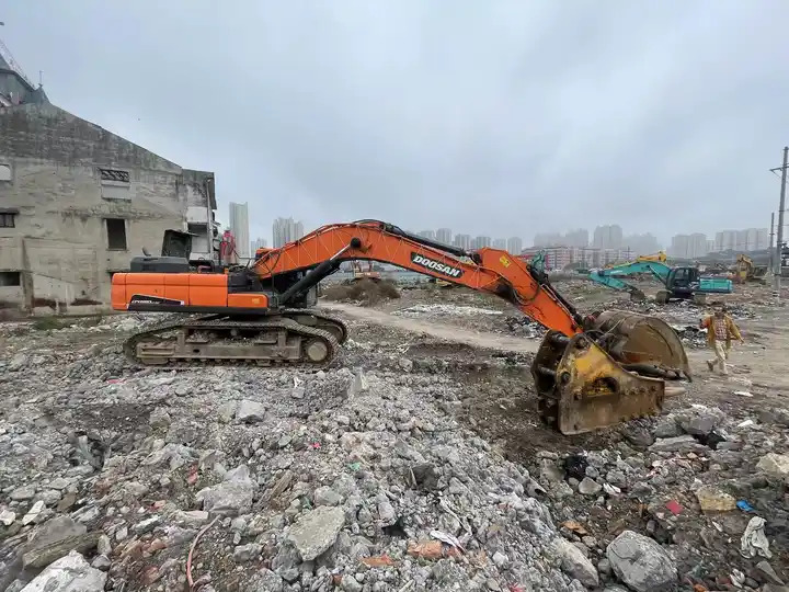 High-quality Original Used Korea Crawler 50 Ton Doosan Dx520 Excavator Used Excavator Digger In Shanghai - Rupsgraafmachine: afbeelding 5 High-quality Original Used Korea Crawler 50 Ton Doosan Dx520 Excavator Used Excavator Digger In Shanghai - Rupsgraafmachine: afbeelding 5