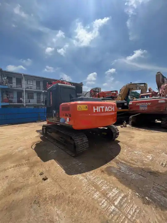 Hot sale Used excavator hitachi zx 120 Japan brand hitachi zaxis 120 excavator 12Ton excavator machine digger - Rupsgraafmachine: afbeelding 2 Hot sale Used excavator hitachi zx 120 Japan brand hitachi zaxis 120 excavator 12Ton excavator machine digger - Rupsgraafmachine: afbeelding 2