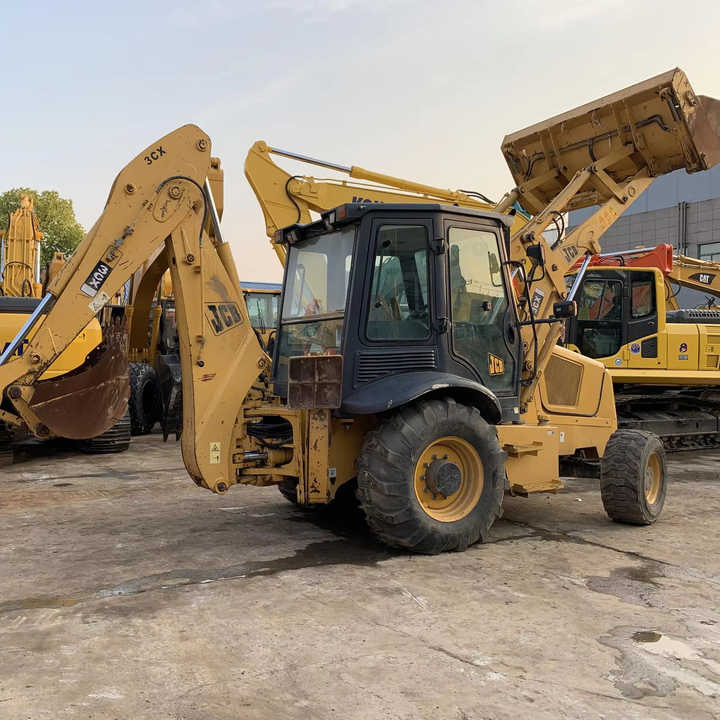 JCB 3cX backhoe loader manufactured in 2022 with telescopic boom JCB3CX JCB4CX JCB 3DX - Graaflaadmachine: afbeelding 1 JCB 3cX backhoe loader manufactured in 2022 with telescopic boom JCB3CX JCB4CX JCB 3DX - Graaflaadmachine: afbeelding 1