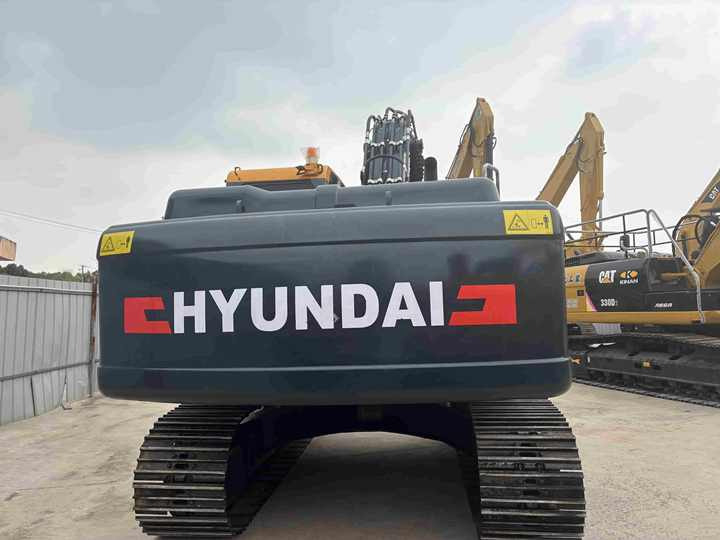 Original Used Korea 22ton Hyundai 220lc-9s 225lc-9t Excavator for Sale in Good Condition and Low Working Time - Graafmachine: afbeelding 3 Original Used Korea 22ton Hyundai 220lc-9s 225lc-9t Excavator for Sale in Good Condition and Low Working Time - Graafmachine: afbeelding 3