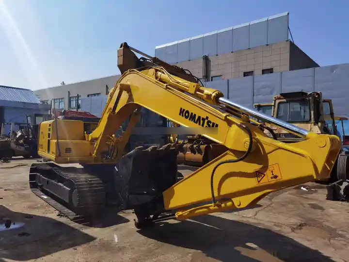 Original Well-Maintained Komatsu PC120-6 Used Excavator for Sale - Rupsgraafmachine: afbeelding 3 Original Well-Maintained Komatsu PC120-6 Used Excavator for Sale - Rupsgraafmachine: afbeelding 3