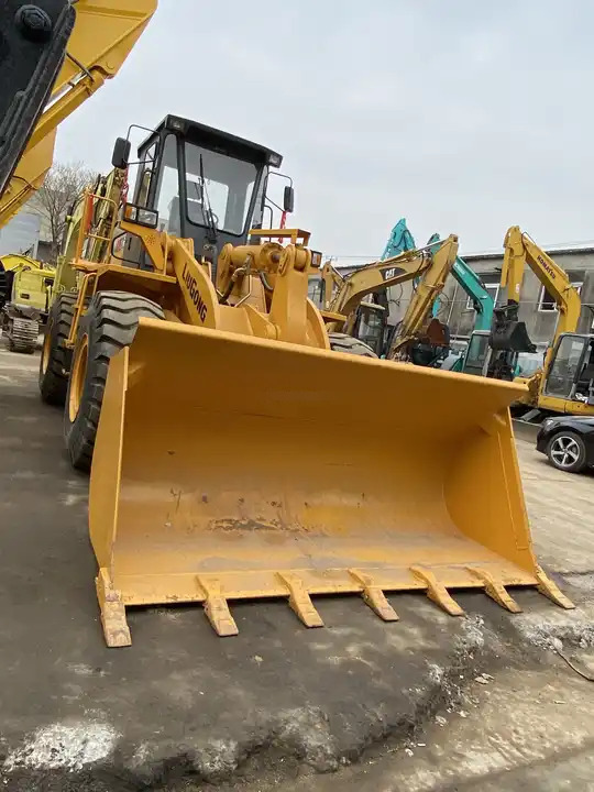 Second hand LiuGong wheel loader LG856 ,good condition chinese loader 856 wheel loader ,Liu gong Wheel Loader 856 Earth-moving - Wiellader: afbeelding 4 Second hand LiuGong wheel loader LG856 ,good condition chinese loader 856 wheel loader ,Liu gong Wheel Loader 856 Earth-moving - Wiellader: afbeelding 4
