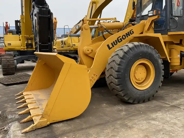 Second hand LiuGong wheel loader LG856 ,good condition chinese loader 856 wheel loader ,Liu gong Wheel Loader 856 Earth-moving - Wiellader: afbeelding 5 Second hand LiuGong wheel loader LG856 ,good condition chinese loader 856 wheel loader ,Liu gong Wheel Loader 856 Earth-moving - Wiellader: afbeelding 5