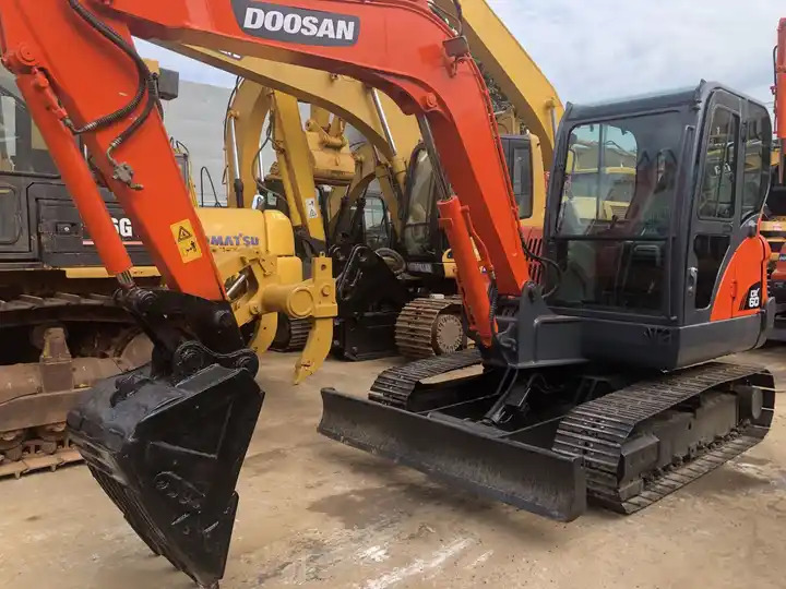 Used 6t Mini Excavator Original Korea Doosan Used Excavators Doosan Dx60 With Nice Work Condition On Sale In Shanghai - Rupsgraafmachine: afbeelding 3 Used 6t Mini Excavator Original Korea Doosan Used Excavators Doosan Dx60 With Nice Work Condition On Sale In Shanghai - Rupsgraafmachine: afbeelding 3
