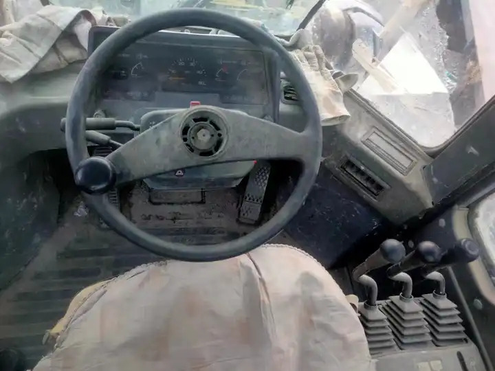 Used 7 Ton Heavy Front Loader Komatsu Wa470 Good Price Japan Made Tire Loader In Shanghai - Wiellader: afbeelding 3 Used 7 Ton Heavy Front Loader Komatsu Wa470 Good Price Japan Made Tire Loader In Shanghai - Wiellader: afbeelding 3