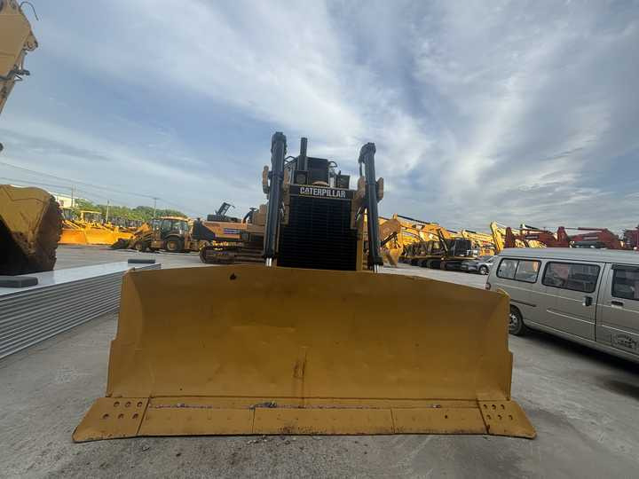 Used Caterpillar bulldozer CAT D8R on sale - Bulldozer: afbeelding 2 Used Caterpillar bulldozer CAT D8R on sale - Bulldozer: afbeelding 2