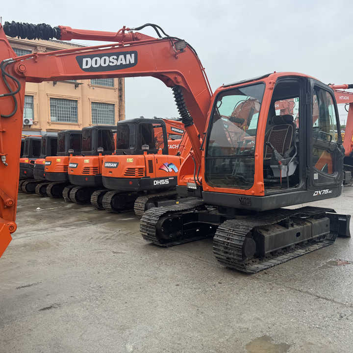 Used Excavator Doosan Dx75-9C Excavators Earth-moving Machinery Doosan Dx60 Dx80 Dx75-9c Dx225 Dh55 Dx60-9c for Sale - Rupsgraafmachine: afbeelding 1 Used Excavator Doosan Dx75-9C Excavators Earth-moving Machinery Doosan Dx60 Dx80 Dx75-9c Dx225 Dh55 Dx60-9c for Sale - Rupsgraafmachine: afbeelding 1