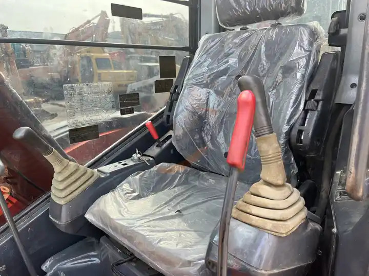 Used Hitachi excavator ZX55UR in good condition for sale - Minigraafmachine: afbeelding 4 Used Hitachi excavator ZX55UR in good condition for sale - Minigraafmachine: afbeelding 4