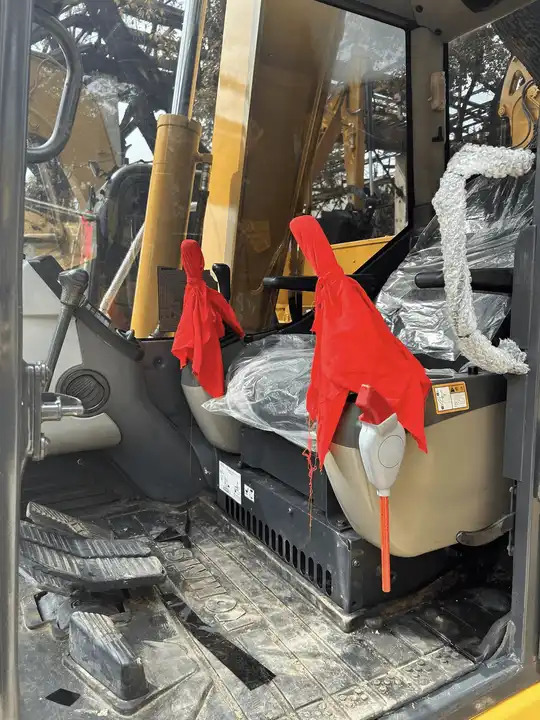 Used Komatsu PC 60-7 with Good Condition in Shanghai - Graafmachine: afbeelding 4 Used Komatsu PC 60-7 with Good Condition in Shanghai - Graafmachine: afbeelding 4