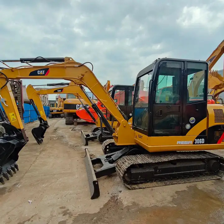 Used cat 306D 302.5D 302D 6ton 2.5ton 2ton mini excavator - Rupsgraafmachine: afbeelding 1 Used cat 306D 302.5D 302D 6ton 2.5ton 2ton mini excavator - Rupsgraafmachine: afbeelding 1