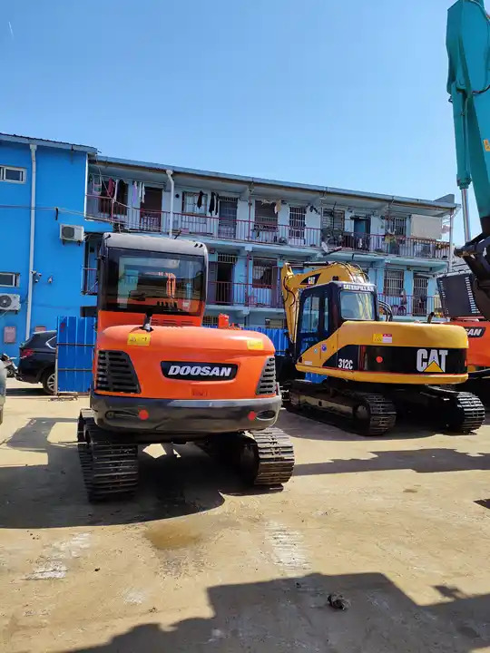Used excavator doosan dx60 excavators earth-moving machinery doosan dx60 dx80 dx75 dx225 for sale - Rupsgraafmachine: afbeelding 2 Used excavator doosan dx60 excavators earth-moving machinery doosan dx60 dx80 dx75 dx225 for sale - Rupsgraafmachine: afbeelding 2