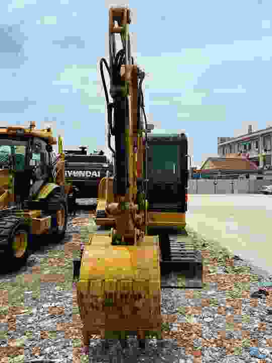New price for Used 320BL Hydraulic Crawler Excavator in good condition Suitable For Construction/ Agriculture Digging - Rupsgraafmachine: afbeelding 3 New price for Used 320BL Hydraulic Crawler Excavator in good condition Suitable For Construction/ Agriculture Digging - Rupsgraafmachine: afbeelding 3