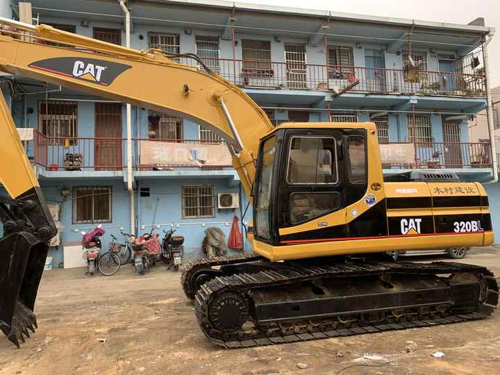 New price for Used 320BL Hydraulic Crawler Excavator in good condition Suitable For Construction/ Agriculture Digging - Rupsgraafmachine: afbeelding 5 New price for Used 320BL Hydraulic Crawler Excavator in good condition Suitable For Construction/ Agriculture Digging - Rupsgraafmachine: afbeelding 5