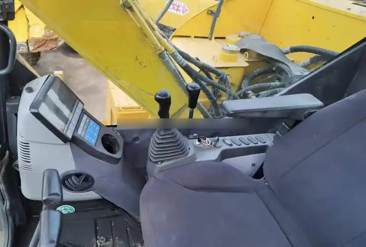 Second hand Komatsu PC70-8 Crawel Excavator for sale,high quality PC70-8 with low price - Rupsgraafmachine: afbeelding 4 Second hand Komatsu PC70-8 Crawel Excavator for sale,high quality PC70-8 with low price - Rupsgraafmachine: afbeelding 4