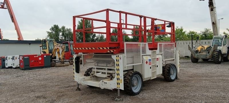 Genie GS3390 - 12,06 m - 4x4 - diesel - Schaarlift: afbeelding 2 Genie GS3390 - 12,06 m - 4x4 - diesel - Schaarlift: afbeelding 2
