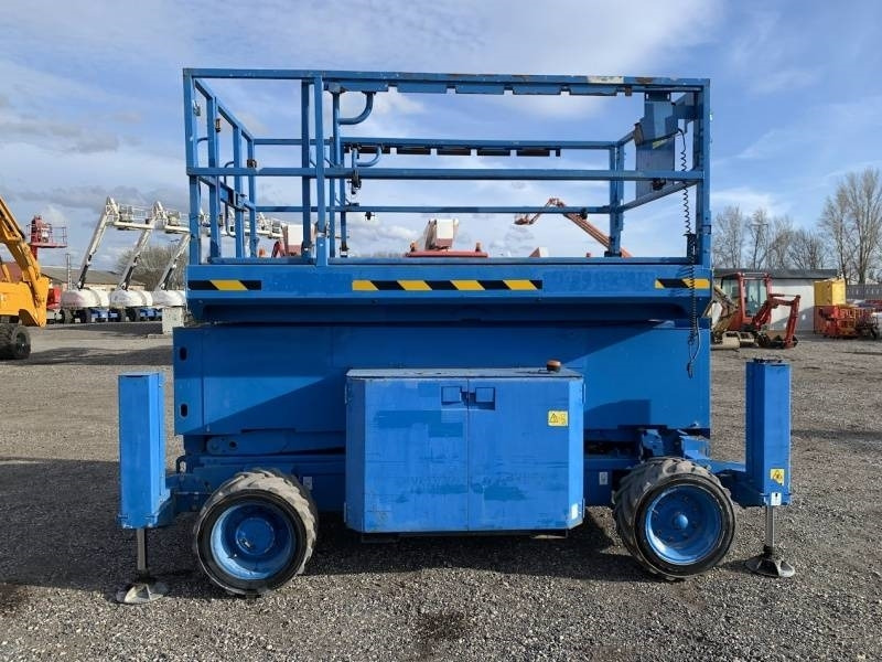 Genie GS4069 DC - 14,02 m, electric - Schaarlift: afbeelding 4 Genie GS4069 DC - 14,02 m, electric - Schaarlift: afbeelding 4