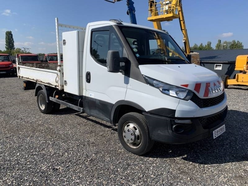 Iveco 35C13 - Tipper - Kipper vrachtwagen: afbeelding 2 Iveco 35C13 - Tipper - Kipper vrachtwagen: afbeelding 2