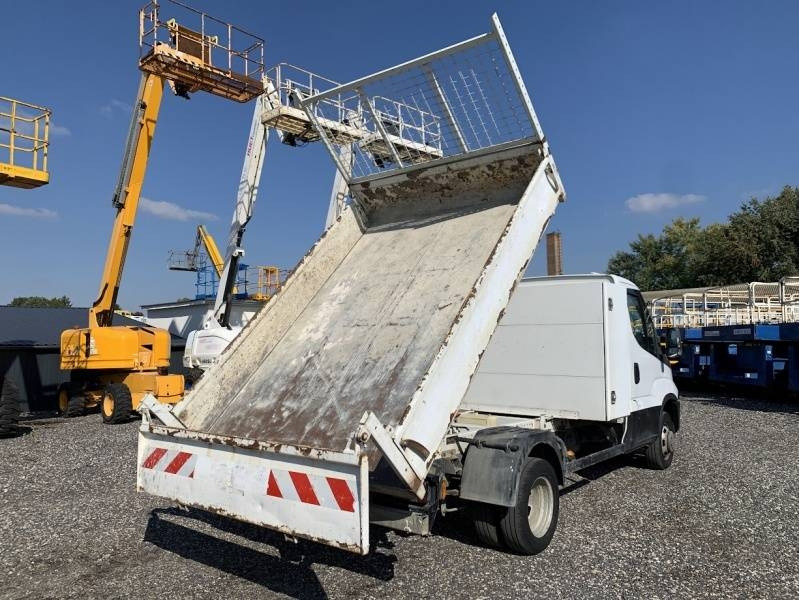 Iveco 35C13 - Tipper - Kipper vrachtwagen: afbeelding 1 Iveco 35C13 - Tipper - Kipper vrachtwagen: afbeelding 1