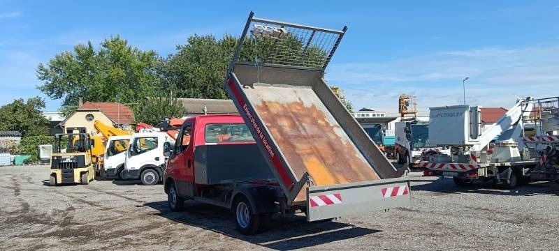 Iveco 35C13 - Tipper - Kipper vrachtwagen: afbeelding 1 Iveco 35C13 - Tipper - Kipper vrachtwagen: afbeelding 1