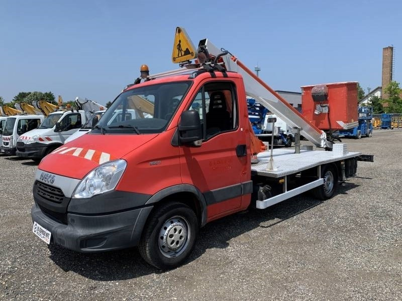 Iveco Daily Multitel 160 ALU DS - 16m - Vrachtwagen hoogwerker: afbeelding 2 Iveco Daily Multitel 160 ALU DS - 16m - Vrachtwagen hoogwerker: afbeelding 2
