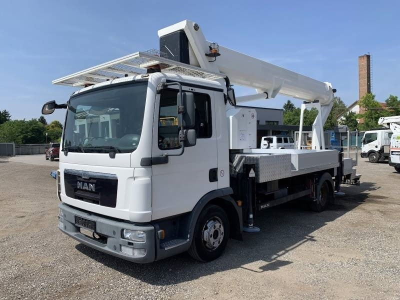 MAN TGL 7.150 RuthmannSteiger T330 - 33m - 320 kg - Vrachtwagen hoogwerker: afbeelding 2 MAN TGL 7.150 RuthmannSteiger T330 - 33m - 320 kg - Vrachtwagen hoogwerker: afbeelding 2