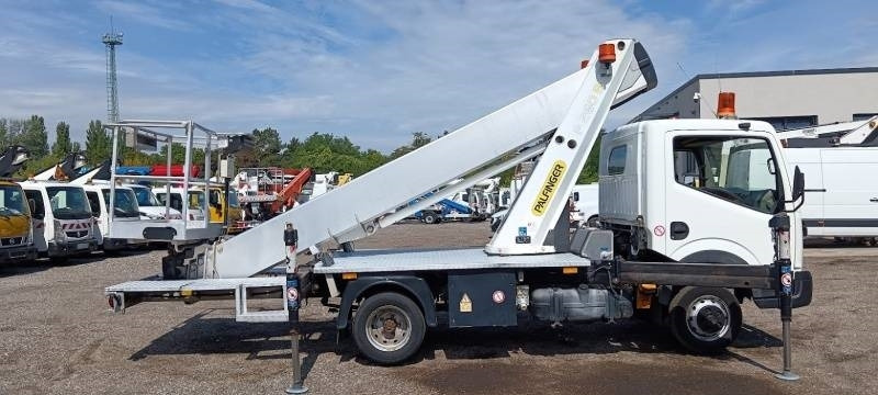 Nissan Cabstar Palfinger P260B - 25,6 m - 230 kg - Vrachtwagen hoogwerker: afbeelding 4 Nissan Cabstar Palfinger P260B - 25,6 m - 230 kg - Vrachtwagen hoogwerker: afbeelding 4