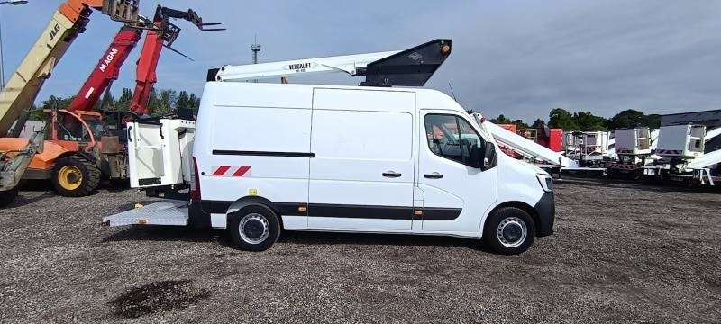 Renault Master Versalift VTL135 EVO - 13,3 m - 120kg - Vrachtwagen hoogwerker: afbeelding 4 Renault Master Versalift VTL135 EVO - 13,3 m - 120kg - Vrachtwagen hoogwerker: afbeelding 4