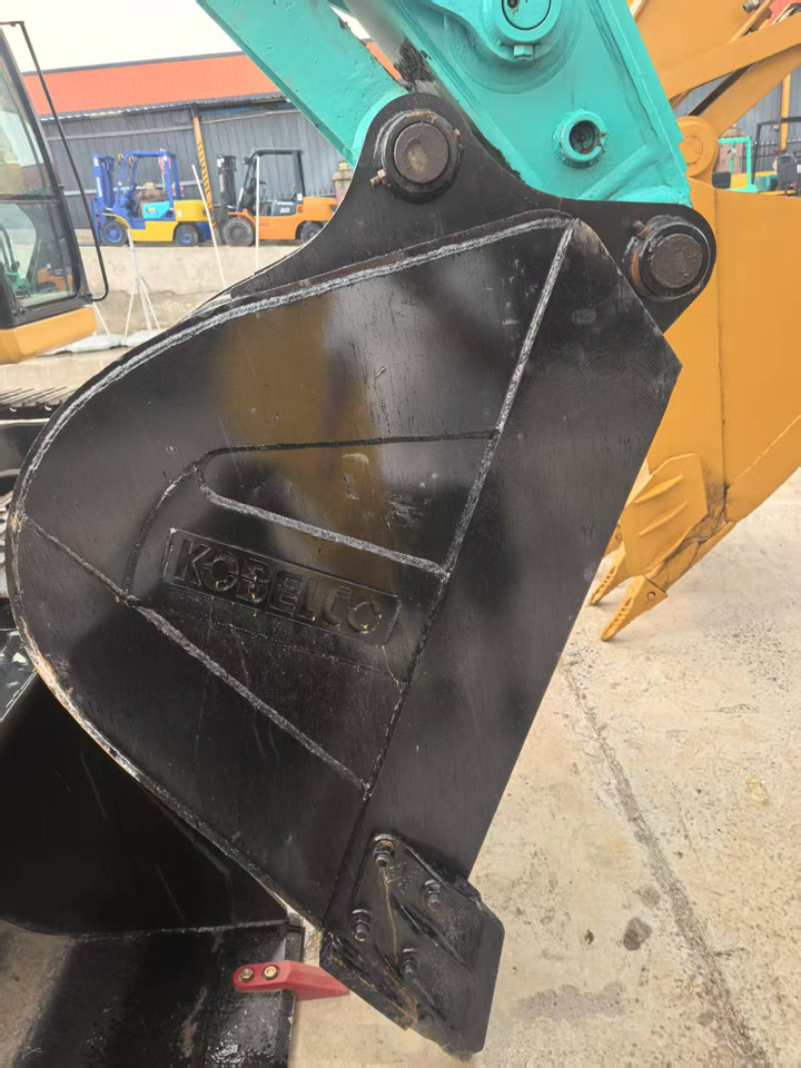 KOBELCO SK200 - Rupsgraafmachine: afbeelding 2 KOBELCO SK200 - Rupsgraafmachine: afbeelding 2