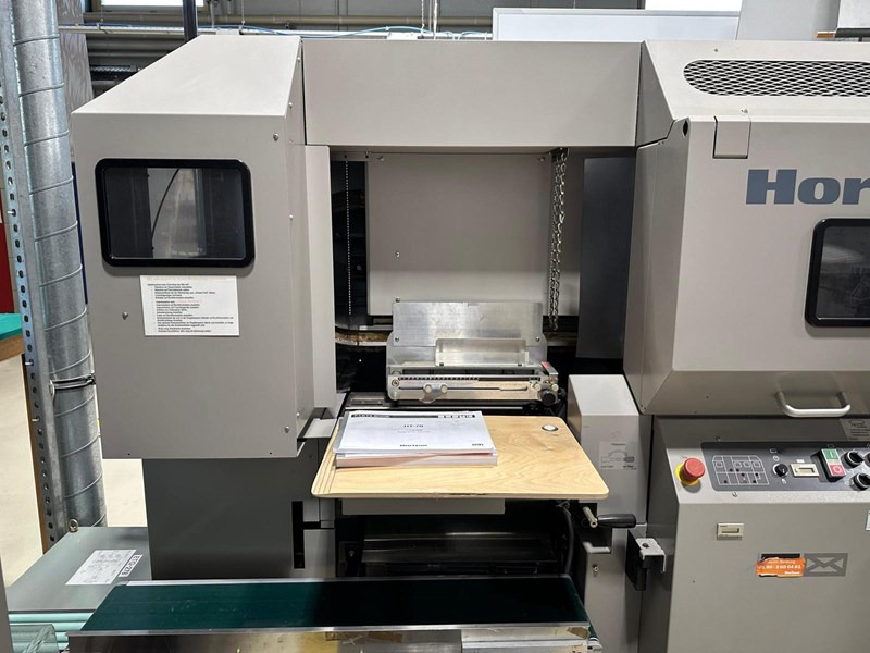 Horizon BQ-440 | HT-70 | SL-40 - Inbindmachine: afbeelding 2 Horizon BQ-440 | HT-70 | SL-40 - Inbindmachine: afbeelding 2