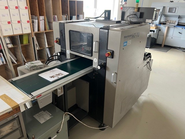 Horizon HT-70 | 2001 - Papiersnijmachine: afbeelding 2 Horizon HT-70 | 2001 - Papiersnijmachine: afbeelding 2