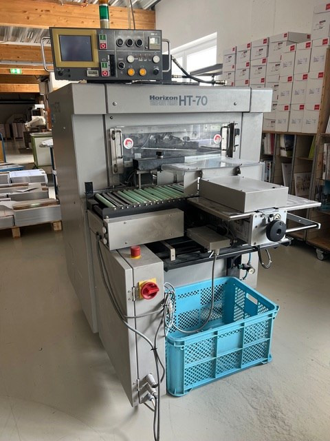 Horizon HT-70 | 2001 - Papiersnijmachine: afbeelding 1 Horizon HT-70 | 2001 - Papiersnijmachine: afbeelding 1