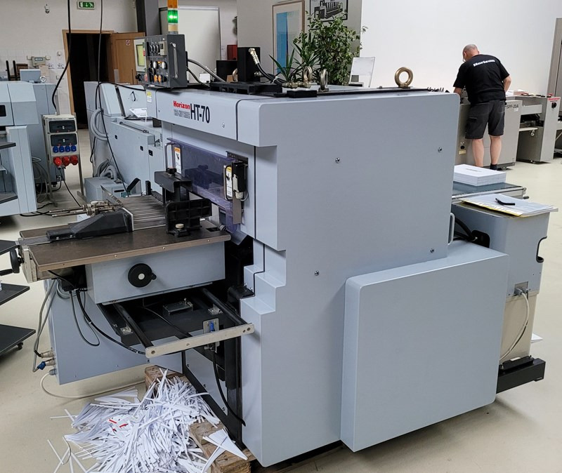 Horizon HT-70 | 2003 - Papiersnijmachine: afbeelding 2 Horizon HT-70 | 2003 - Papiersnijmachine: afbeelding 2