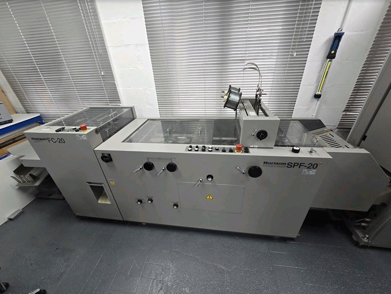 Horizon SPF-20 FC-20 2x VAC-100 | 2005 - Drukmachine: afbeelding 1 Horizon SPF-20 FC-20 2x VAC-100 | 2005 - Drukmachine: afbeelding 1