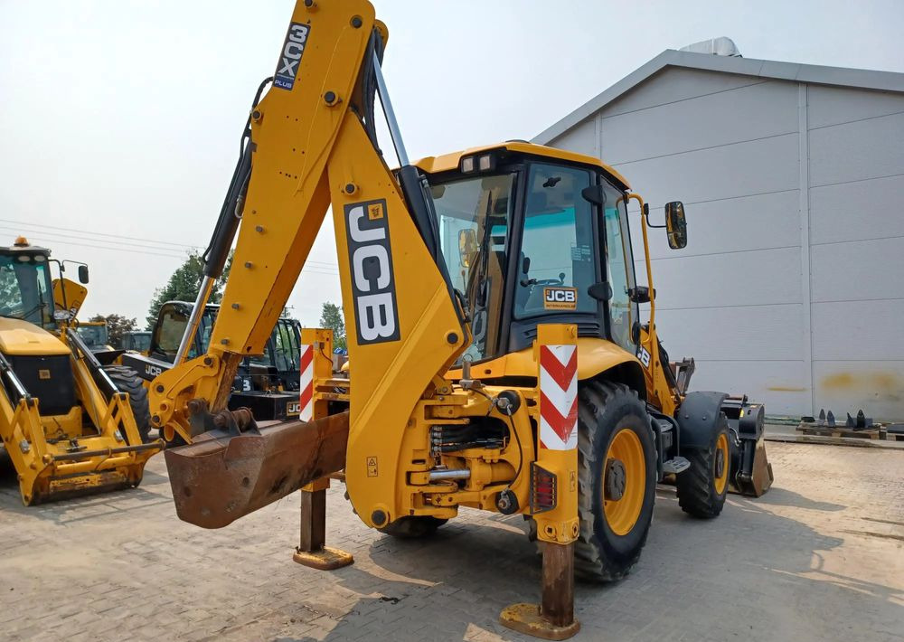 JCB 3CX Plus AEC - Graaflaadmachine: afbeelding 4 JCB 3CX Plus AEC - Graaflaadmachine: afbeelding 4