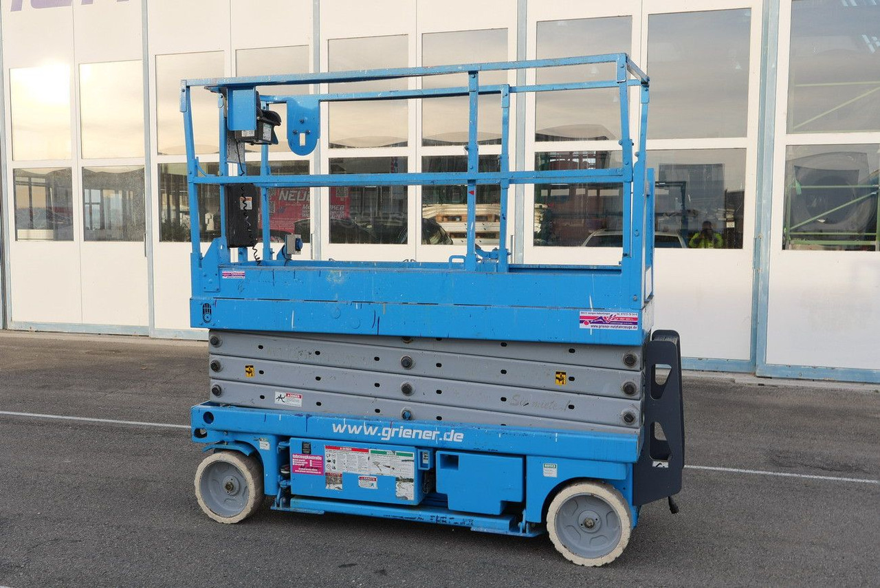 Genie SCHERENHEBEBÜHNE GENIE GS 2632 nur 542 H - Vrachtwagen hoogwerker: afbeelding 2 Genie SCHERENHEBEBÜHNE GENIE GS 2632 nur 542 H - Vrachtwagen hoogwerker: afbeelding 2