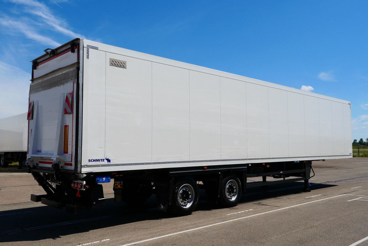 Schmitz Cargobull SKO 18/ TRIDEC LZG/ LBW 2000 kg SLXe 200 CITY - Gesloten oplegger: afbeelding 2 Schmitz Cargobull SKO 18/ TRIDEC LZG/ LBW 2000 kg SLXe 200 CITY - Gesloten oplegger: afbeelding 2