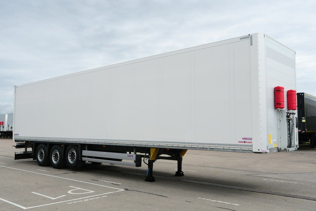 Schmitz Cargobull SKO/SBO 24 ZURRLEISTE / ZURRINGE / LIFTACHSE - Gesloten oplegger: afbeelding 3 Schmitz Cargobull SKO/SBO 24 ZURRLEISTE / ZURRINGE / LIFTACHSE - Gesloten oplegger: afbeelding 3