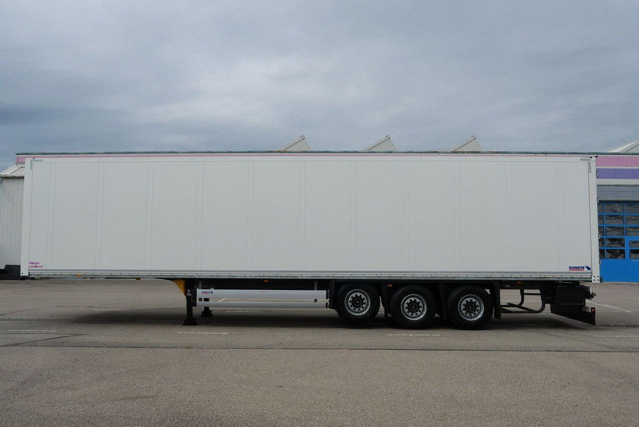 Schmitz Cargobull SKO/SBO 24 ZURRLEISTE / ZURRINGE / LIFTACHSE - Gesloten oplegger: afbeelding 5 Schmitz Cargobull SKO/SBO 24 ZURRLEISTE / ZURRINGE / LIFTACHSE - Gesloten oplegger: afbeelding 5