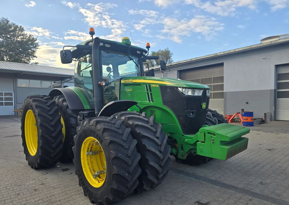 John Deere 7250R - Tractor: afbeelding 1 John Deere 7250R - Tractor: afbeelding 1