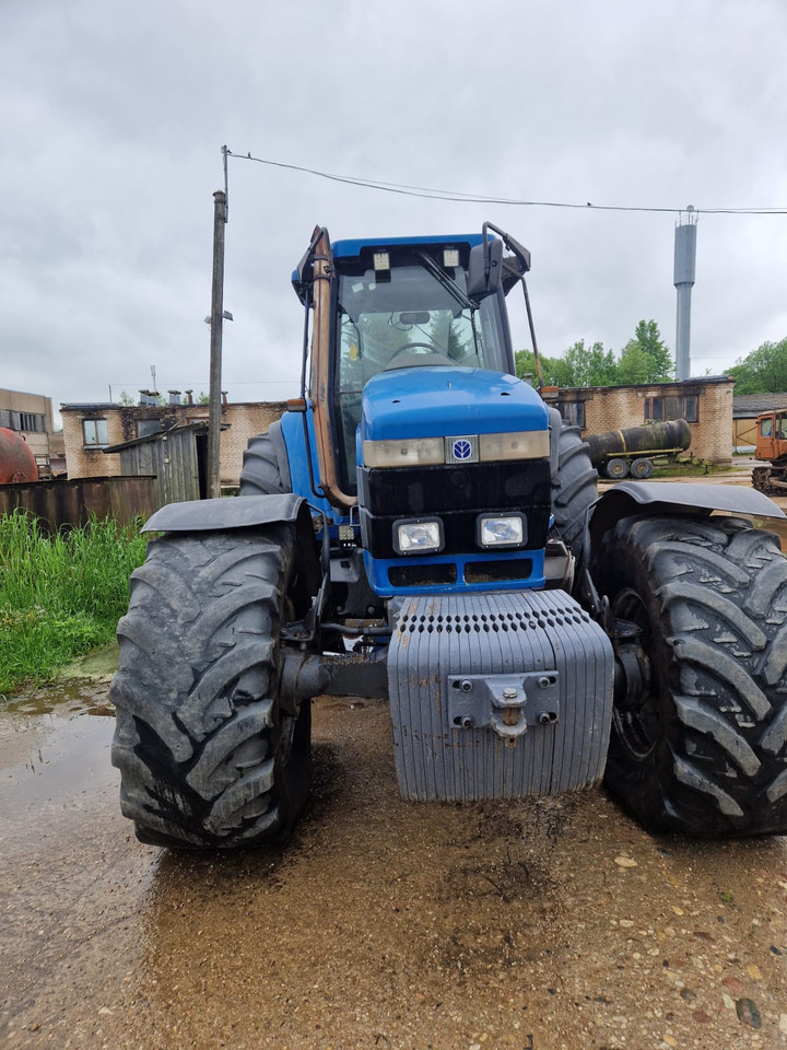 FORD 8670 - Tractor: afbeelding 2 FORD 8670 - Tractor: afbeelding 2