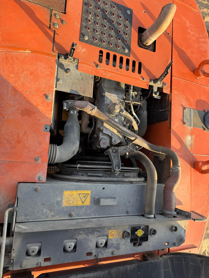 HITACHI ZX250LC-3 - Rupsgraafmachine: afbeelding 4 HITACHI ZX250LC-3 - Rupsgraafmachine: afbeelding 4