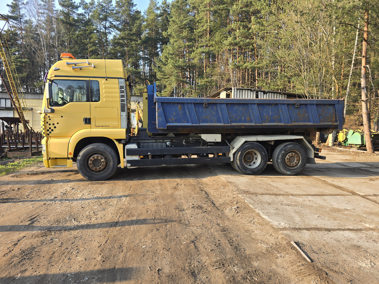 MAN TGA 26.413 - Haakarmsysteem vrachtwagen: afbeelding 2 MAN TGA 26.413 - Haakarmsysteem vrachtwagen: afbeelding 2