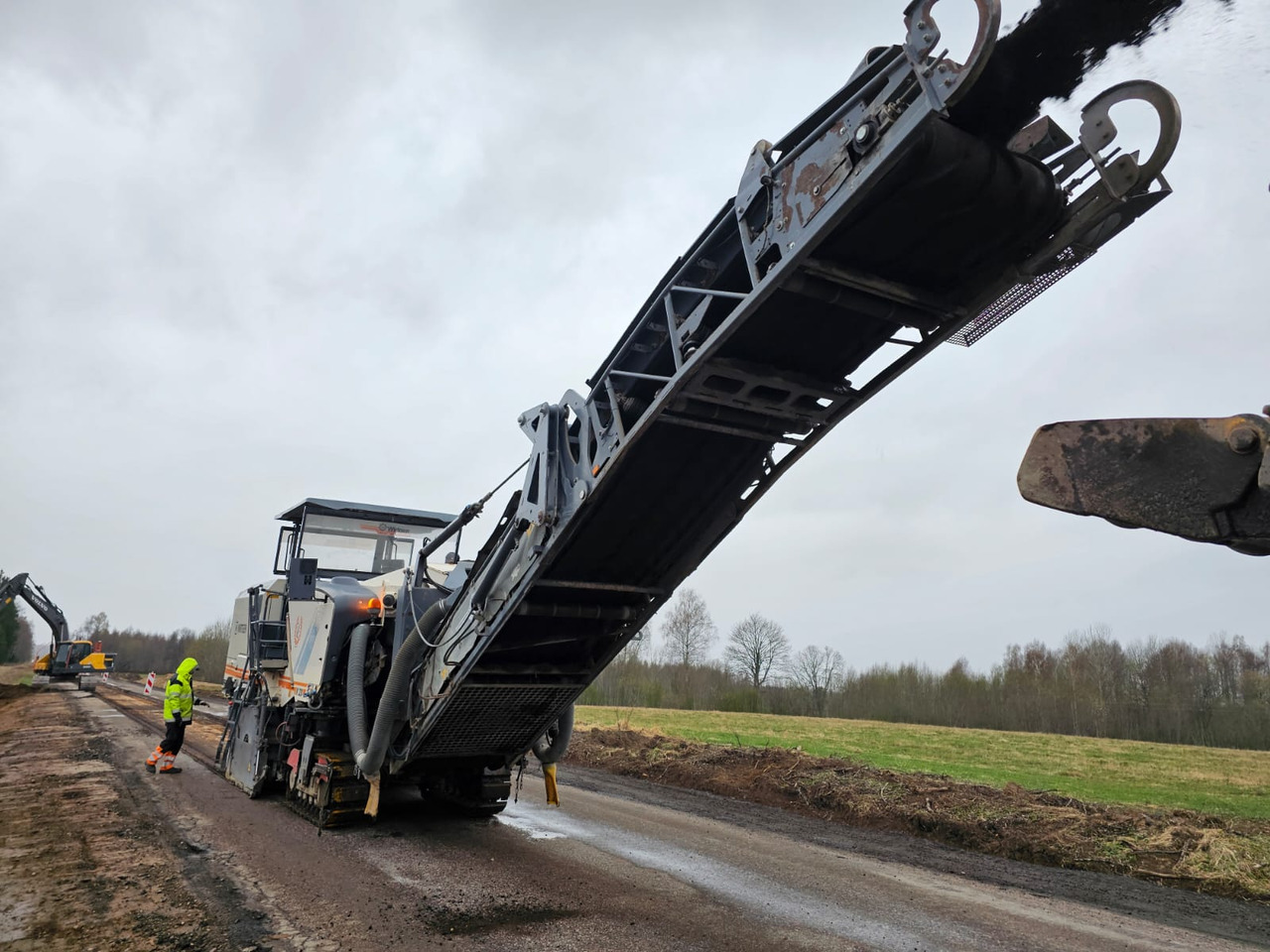 WIRTGEN W220 - Asfaltfrees: afbeelding 4 WIRTGEN W220 - Asfaltfrees: afbeelding 4