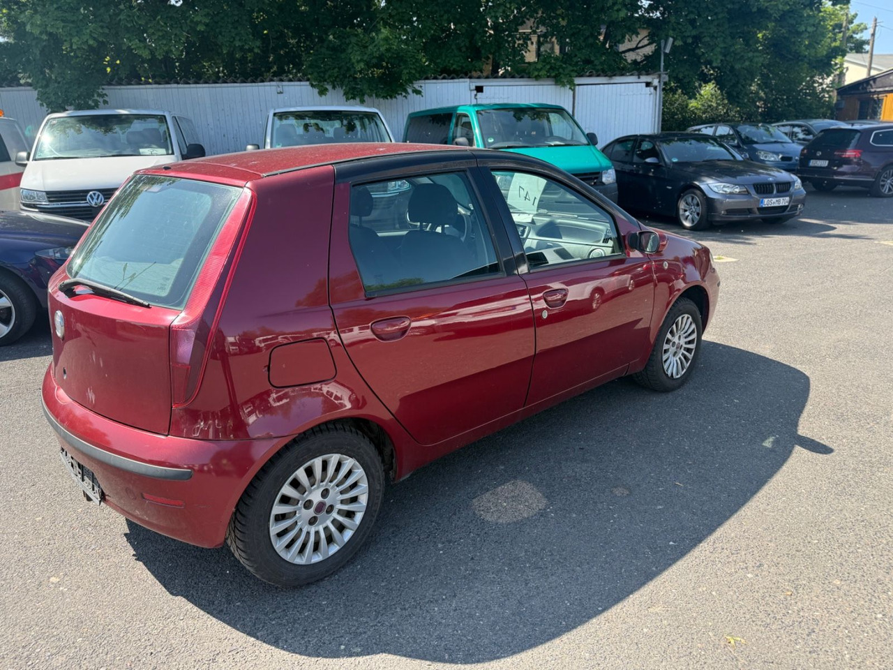 Fiat Punto Aktueller HU Motorschaden - Sedan: afbeelding 4 Fiat Punto Aktueller HU Motorschaden - Sedan: afbeelding 4